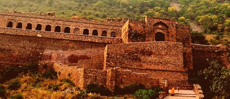 Bhangarh Fort Most Haunted Place Of India My Greedy Backpack